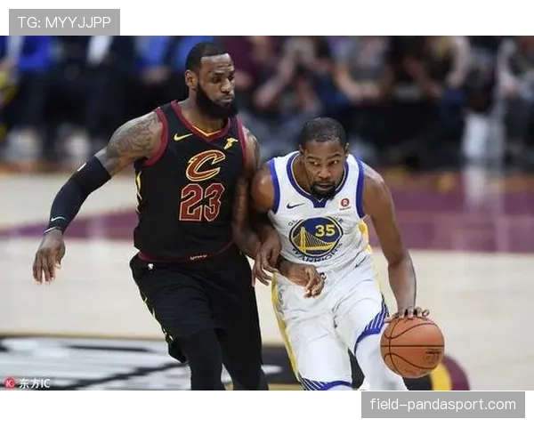 NBA防守三秒违例规则：如何界定与裁判判定标准